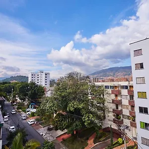 Pass, Laureles Medellín
